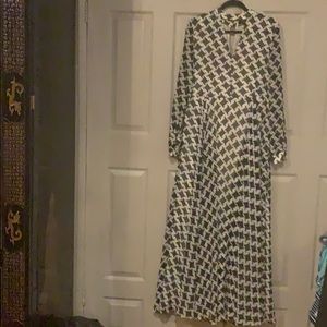TY-LR Australia Black and White Chevron Long Dress